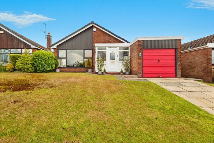 2 Bedroom Bungalow For Sale In Winchester Avenue, Ashton-Under-Lyne, Lancashire, OL6