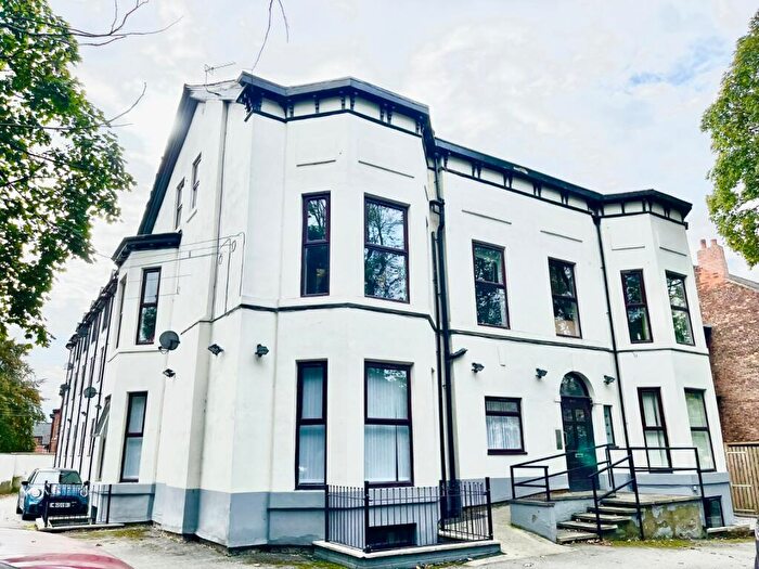 2 Bedroom Flat To Rent In - Half Edge Lane, Eccles, Manchester, M30