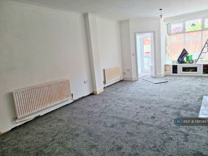 4 Bedroom Terraced House To Rent In Harvey Road, Birmingham, B26