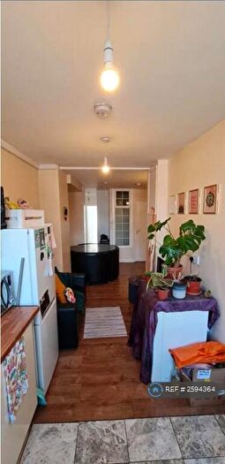 3 Bedroom Flat To Rent In St. Mary Road, London, E17