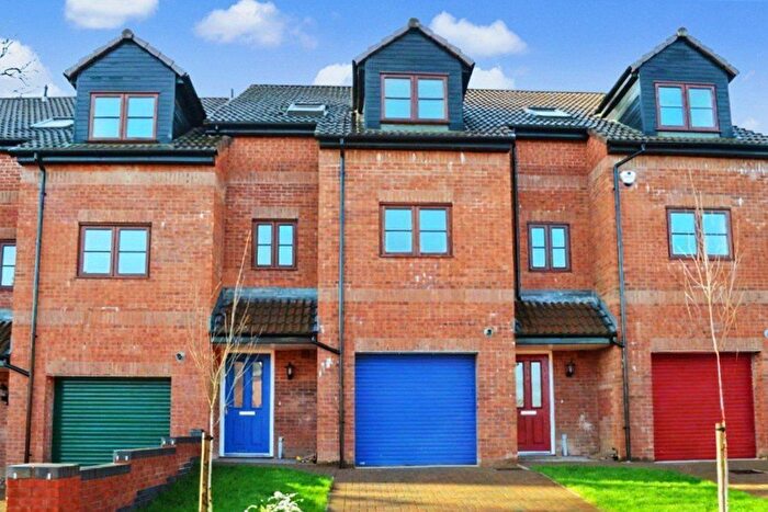 4 Bedroom Terraced House To Rent In Padbrook Mews, Cullompton, Devon, EX15