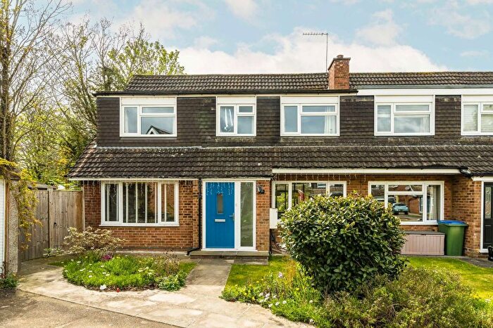 4 Bedroom Semi-Detached House For Sale In Wordsworth Road, Hampton, TW12