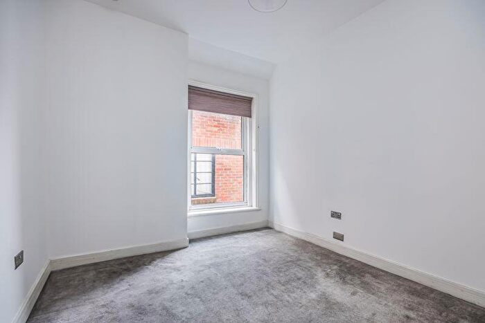 3 Bedroom Flat For Sale In Victoria Road South, Southsea, PO5