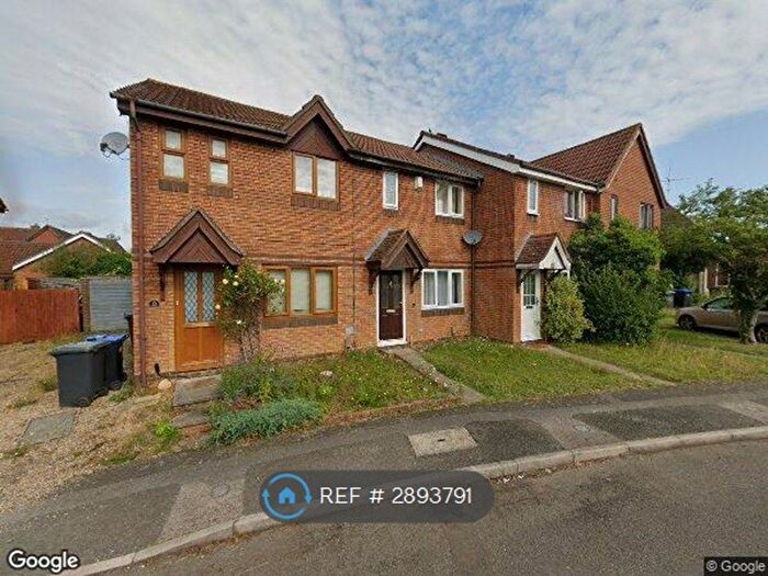 2 Bedroom Terraced House To Rent In Claregate, Northampton, NN4