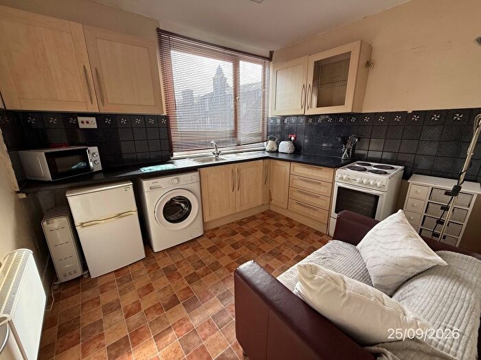 1 Bedroom Flat To Rent In Baker Street, Top Floor Left, Aberdeen, AB25