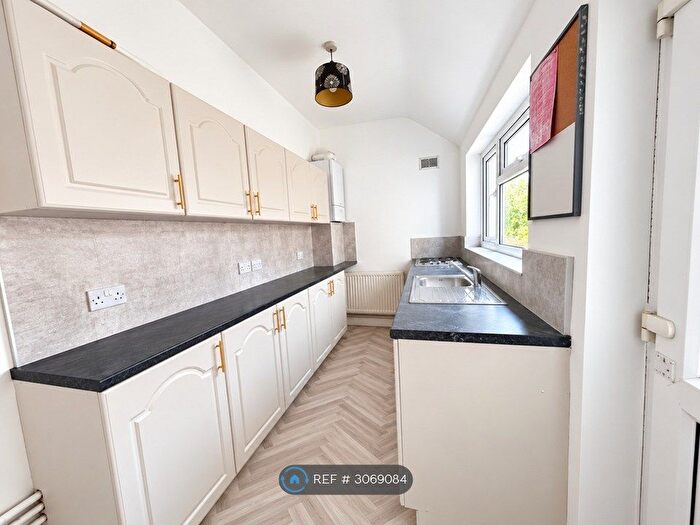 3 Bedroom Terraced House To Rent In Chatsworth St, Sutton-In-Ashfield, NG17
