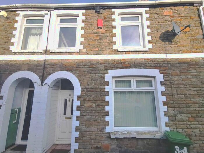 3 Bedroom Terraced House To Rent In Windsor Street, Caerphilly, CF83