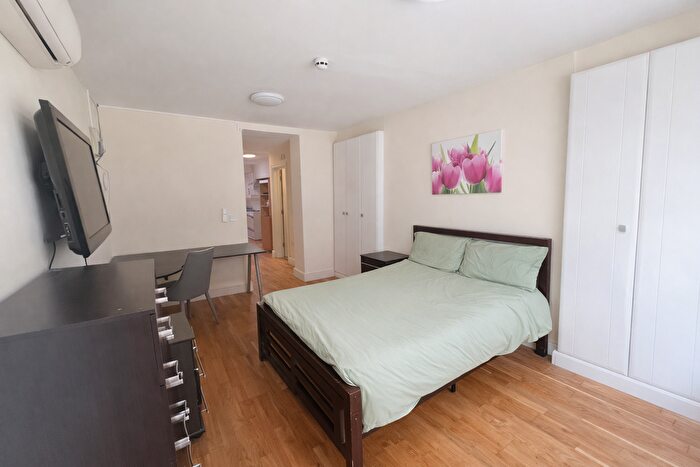 1 Bedroom Flat To Rent In Cromwell Road, London, SW7