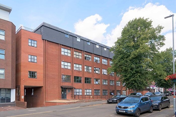2 Bedroom Flat For Sale In Station Road, Kettering, NN15