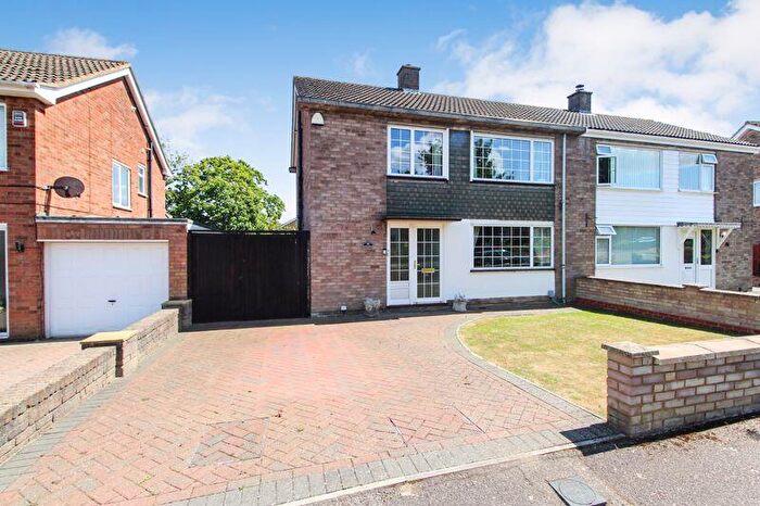 3 Bedroom Semi-Detached House For Sale In Conway Crescent, Bedford, MK41