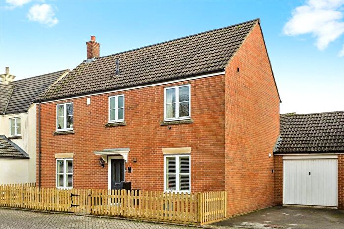 4 Bedroom Detached House For Sale In Hackney Way, Westbury, BA13