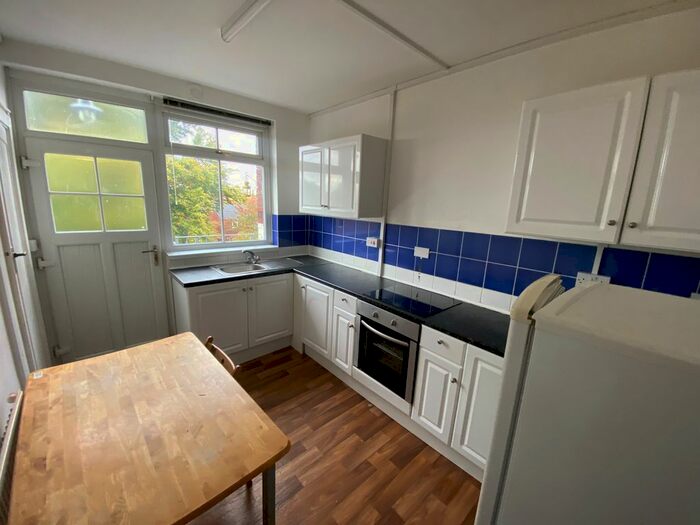 2 Bedroom Flat To Rent In Hagley Road, Birmingham, B16