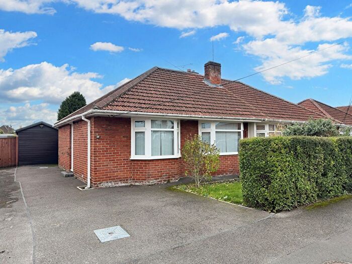 2 Bedroom Semi Detached Bungalow For Sale In St. Michaels Road, Totton, SO40