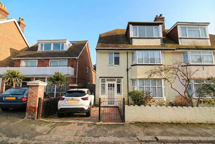 5 Bedroom Semi-Detached House For Sale In Norfolk Road, Cliftonville, Margate, CT9
