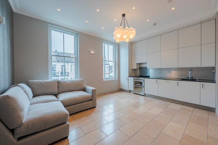 1 Bedroom Flat To Rent In Putney Bridge Road, Putney, London, SW15