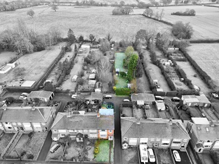 4 Bedroom End Of Terrace House For Sale In Upper Eastern Green Lane, Eastern Green, Coventry - Superb Size Garden & No Chain, CV5