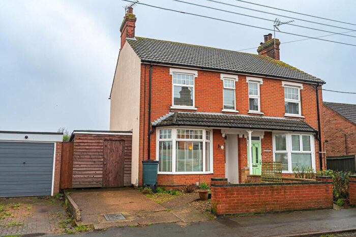 3 Bedroom Semi Detached House For Sale In Station Road, Trimley St. Mary, IP11