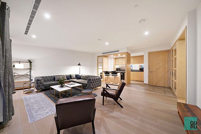 2 Bedroom Flat To Rent In Embassy Gardens, London, SW11