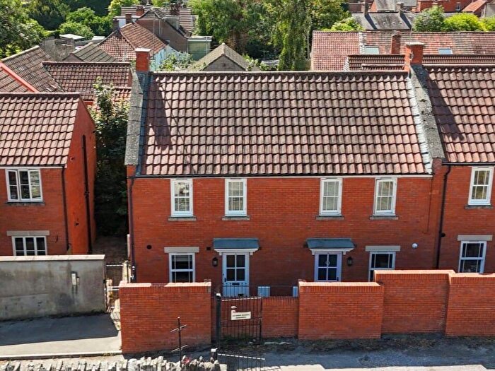 2 Bedroom End Of Terrace House For Sale In Silver Street, Glastonbury, BA6