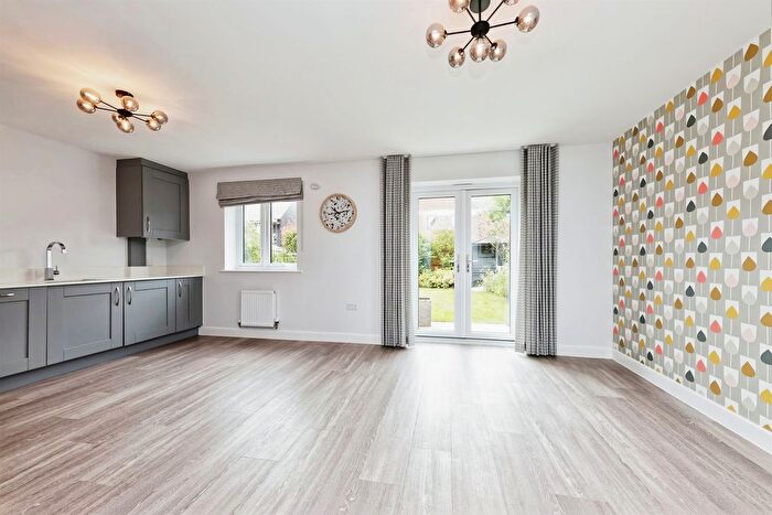 4 Bedroom Detached House For Sale In Weaver Avenue, Faversham, ME13