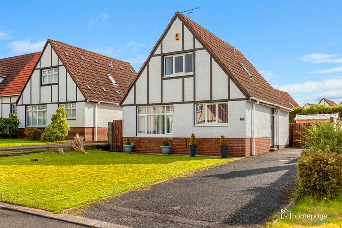 3 Bedroom Detached House For Sale In Rockfield, Londonderry, BT48