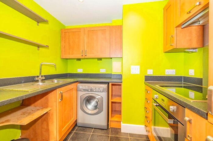 1 Bedroom Flat For Sale In Copperfield Court, New Dover Road, Canterbury, Kent, CT1