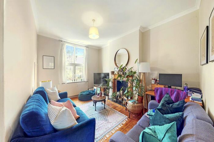 2 Bedroom Flat To Rent In Franciscan Road, London, SW17
