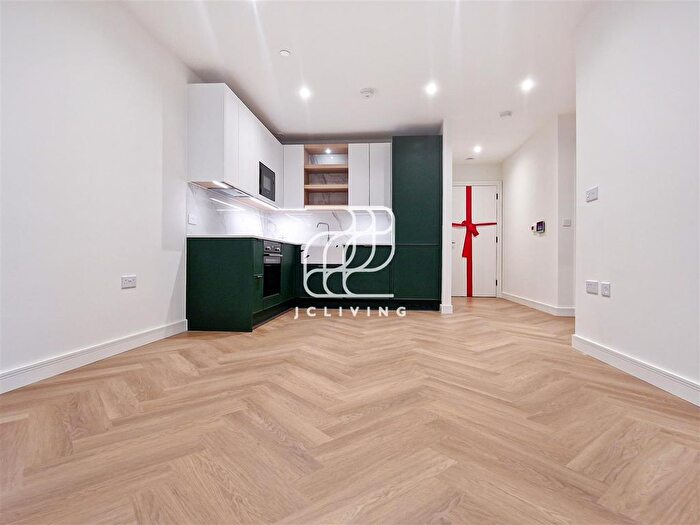 1 Bedroom Flat To Rent In Bower House, London, NW9