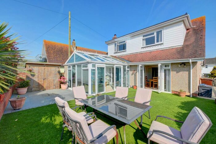 4 Bedroom Detached House For Sale In Normans Bay, Pevensey, East Sussex, BN24