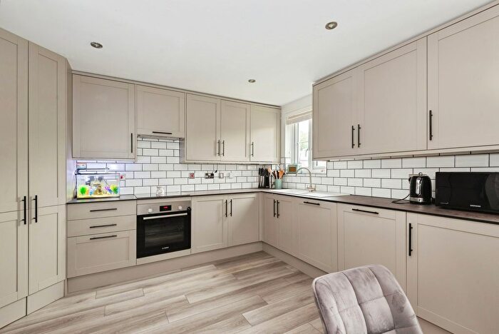 4 Bedroom Detached House For Sale In Royal Earlswood Park, Redhill, Surrey, RH1
