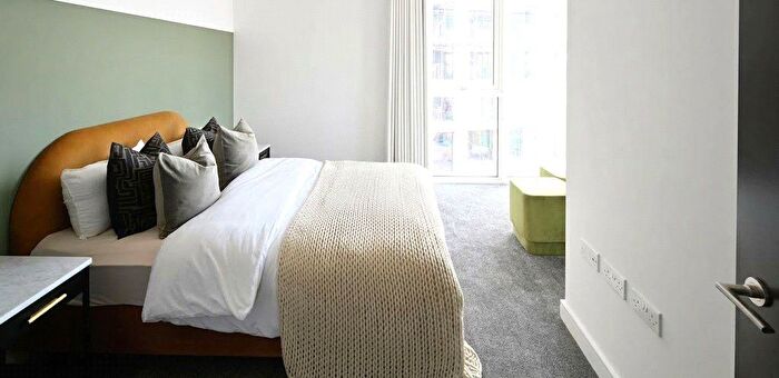 2 Bedroom Flat To Rent In The Navigator Building, Royal Arsenal, Woolwich, SE18