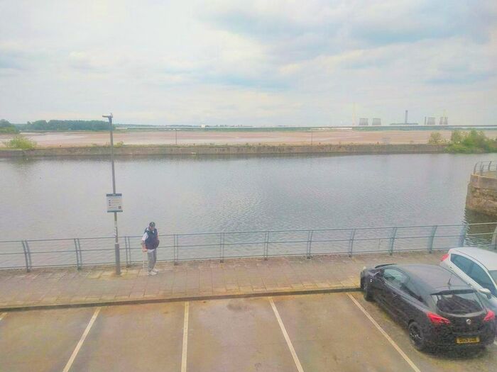 1 Bedroom Property To Rent In The Decks, Runcorn, WA7