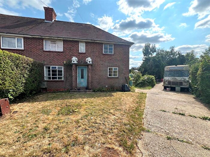 4 Bedroom Semi-Detached House For Sale In St. Johns Piece, Oakley, Basingstoke, RG23