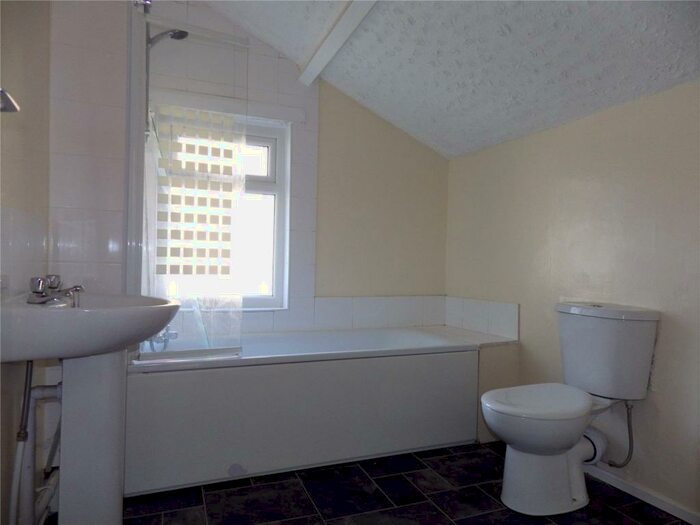 2 Bedroom End Of Terrace House To Rent In Victoria Street, Caernarfon, Gwynedd, LL55
