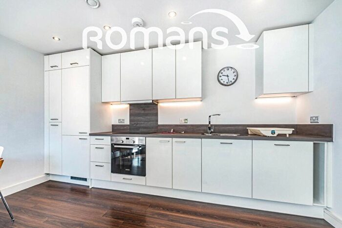 1 Bedroom Apartment For Sale In Drake Way, Reading, Berkshire, RG2