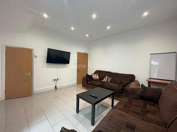 7 Bedroom Terraced House To Rent In Donnington Road, Reading, RG1