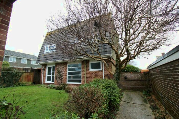 3 Bedroom Detached House To Rent In Waterside, SO45
