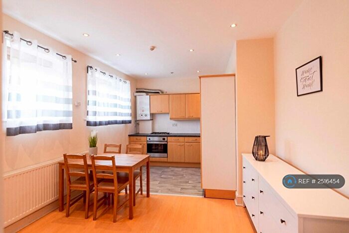 1 Bedroom Flat To Rent In Stamford Hill, London, N16