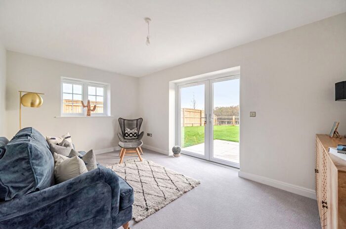 2 Bedroom Bungalow For Sale In Bowbrook Copse, Monk Sherborne Road, Charter Alley, Hampshire, RG26