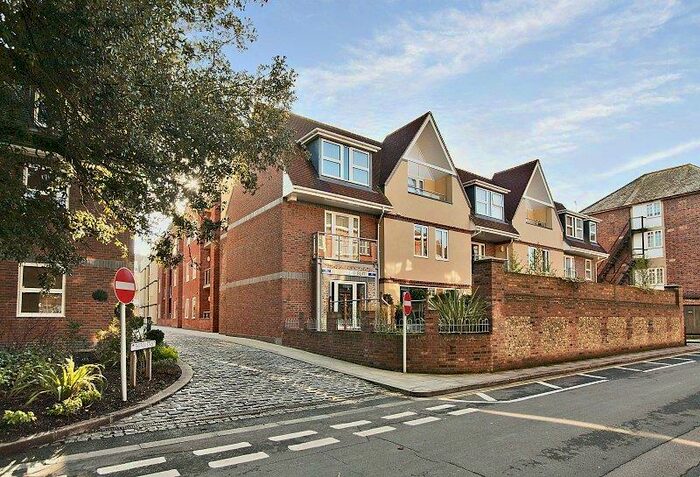 2 Bedroom Apartment To Rent In Shippam Street, Chichester, PO19