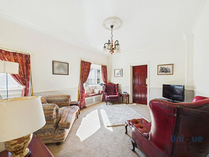 4 Bedroom Detached House For Sale In Garstang Road, Poulton-le-Fylde, FY6