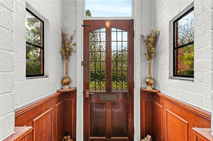4 Bedroom Detached House For Sale In Lower Kirklington Road, Southwell, Nottinghamshire, NG25