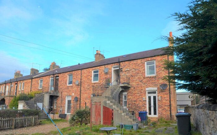2 Bedroom Flat To Rent In Lothian Street, Bonnyrigg, EH19