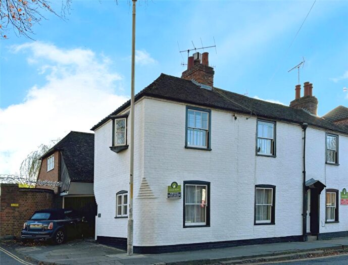3 Bedroom End Of Terrace House For Sale In Oaten Hill, Canterbury, Kent, CT1