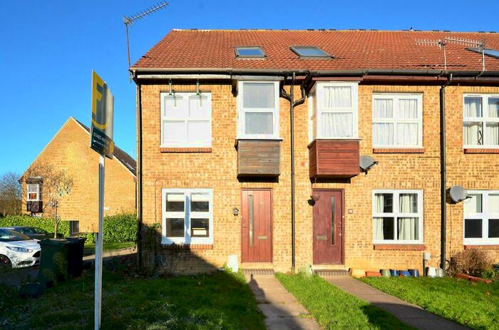 1 Bedroom Maisonette To Rent In Bradfield Close, Burpham, Guildford, GU4