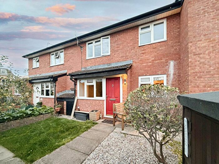 1 Bedroom Terraced House To Rent In Tregaron Gardens, Kingston Upon Thames, KT3