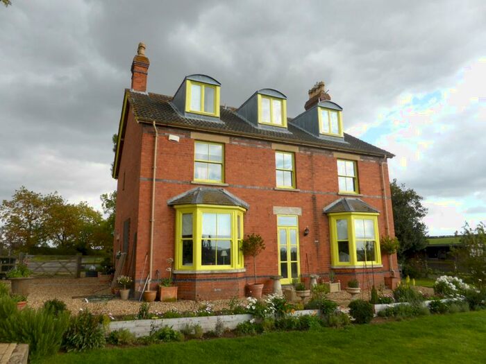 4 Bedroom Detached House For Sale In Lound, Lincolnshire, Bourne, PE10