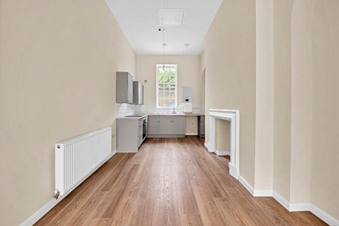 2 Bedroom Flat To Rent In Maltings Lane, IP31