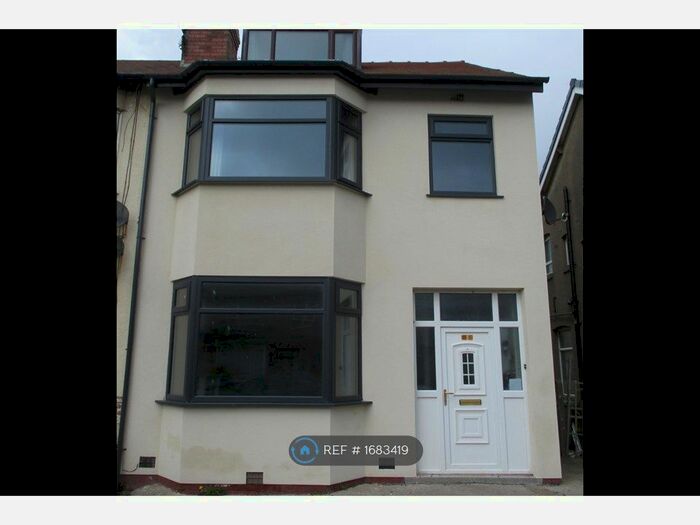 5 Bedroom Semi-Detached House To Rent In Coronation Road, Thornton-Cleveleys, FY5