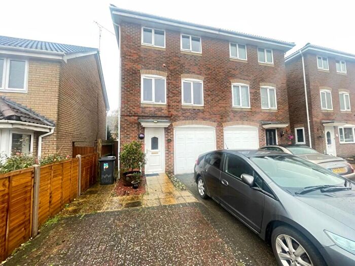 3 Bedroom Town House For Sale In Tanners View, Ipswich, Suffolk, IP1